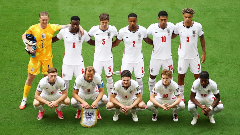 Los titulares de Inglaterra ante Noruega. REUTERS/Marco Bello