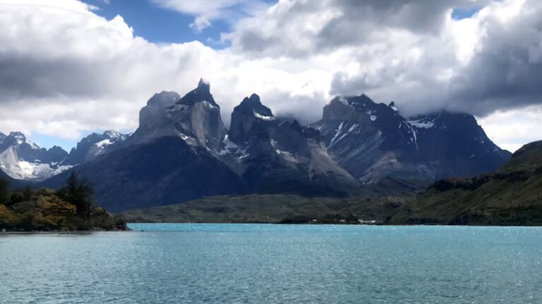 Los turistas estaban haciendo trekking cuando los sorprendió una tormenta.