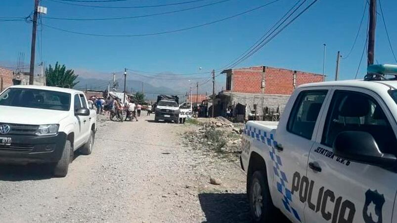 Los vecinos querían linchar al sospechoso, pero su detención calmó los ánimos caldeados.