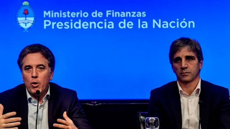 Luis Caputo y Nicolás Dujovne.