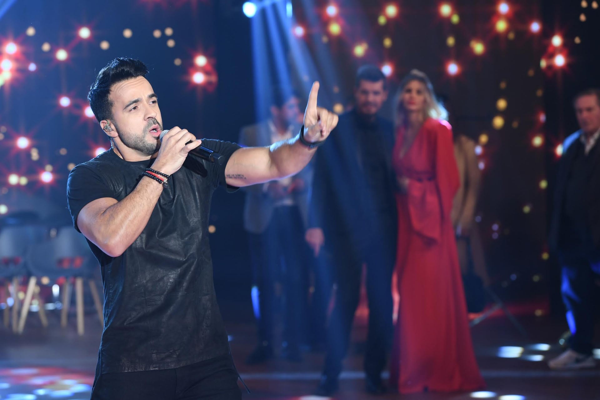 Luis Fonsi, la estrella final del primer programa de Showmatch.