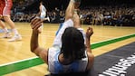 Luis Scola deja todo siempre que juega por la Selección. Foto: Lucio Casalla / ElDoce.tv.