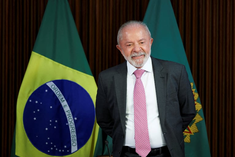 Lula da Silva definió su fórmula presidencial.