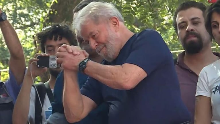 Lula da Silva: "Voy a atender el mandato de prisión"