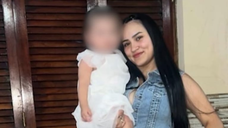 Luna tiene una hija de un año y medio.