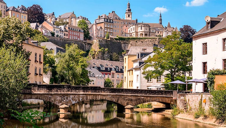 Luxemburgo encabezó el top 10 de los Estados más ricos.