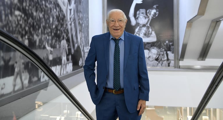 Macaya Márquez, símbolo del periodismo local y global.