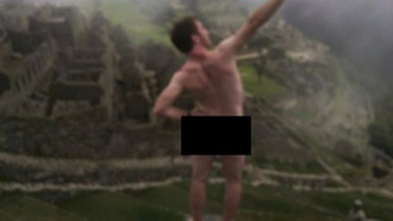 Machu Picchu: turistas detenidos por fotografiarse desnudos