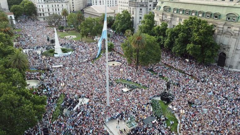 Macri a Fernández: "Va a encontrar una oposición constructiva, firme y severa"