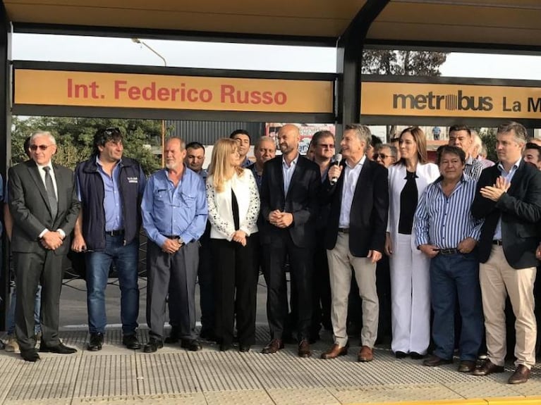 Macri anunció la llegada del Metrobús a Córdoba