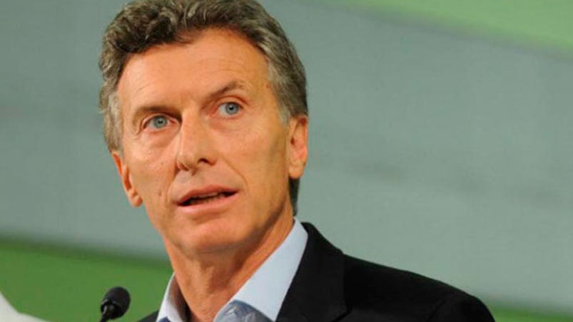 Macri con expresidentes, empresarios y académicos.  