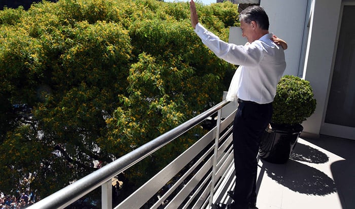 Macri en su balcón, minutos antes de la asunción. Foto: Presidencia