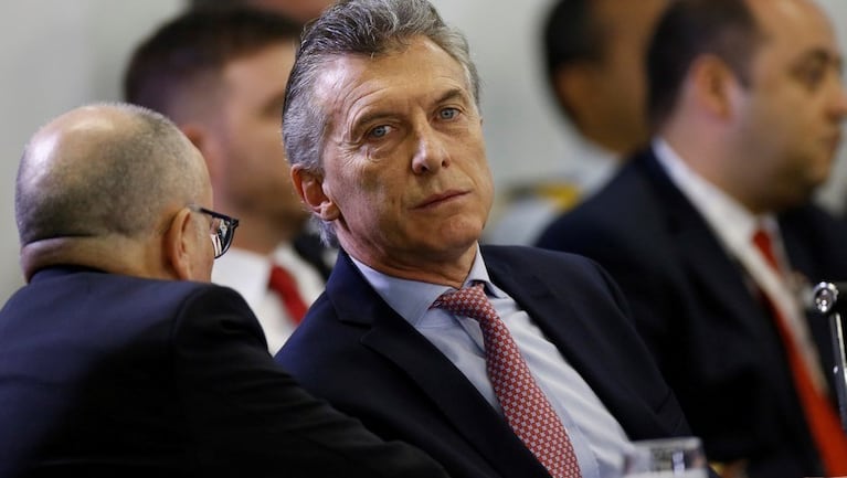 Macri enfrenta una escalada de tensión con Moyano y un sector del peronismo.