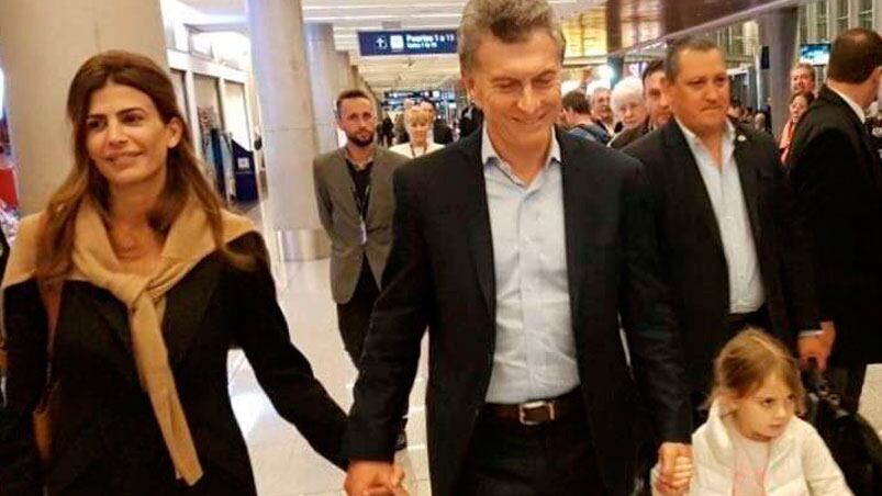 Macri, Juliana y Antonia rumbo a Oriente.