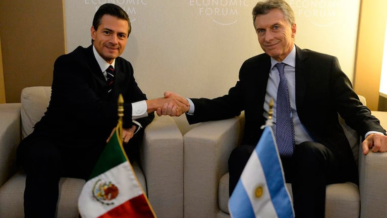 Macri junto al presidente mexicano Peña Nieto. 