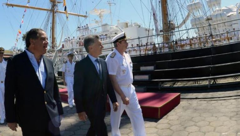 Macri recibió a la Fragata Libertad