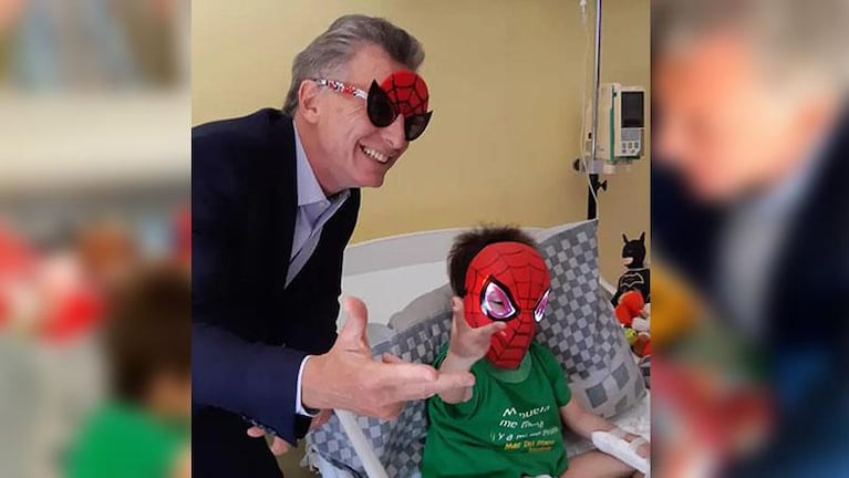 Macri visitó a un nene con cáncer terminal que quería conocerlo antes de morir