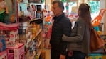 Macri y Awada, en una juguetería. "Vine a comprar los regalitos de Reyes", les dijo a las vendedoras.