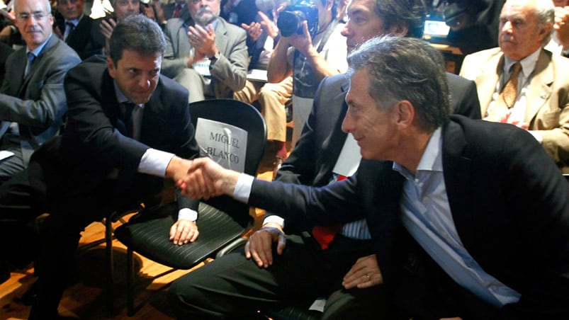 Macri y Massa viajarán juntos a Davos.