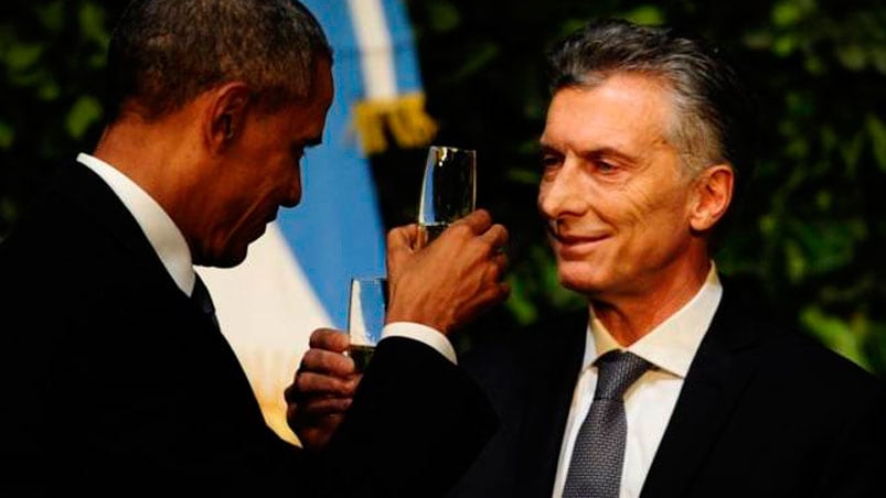 Macri y Obama brindan en la cena de gala