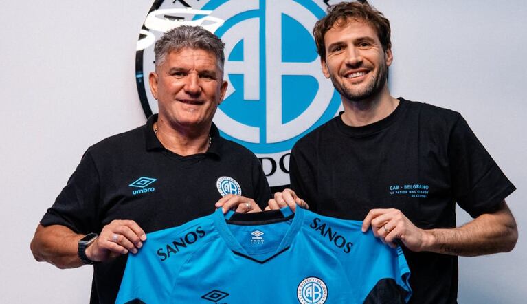 “Made in Villa Esquiú”: el especial recibimiento de Belgrano al Mudo Vázquez en su vuelta al club