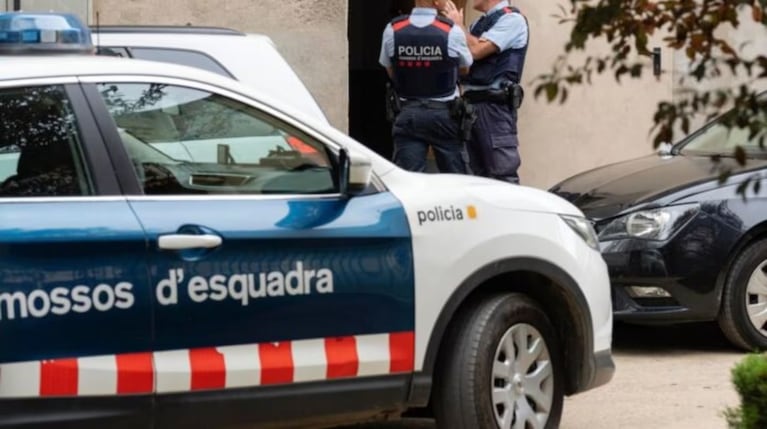 Madre e hija vivían encerradas desde la pandemia y una alerta de vecinos destapó el horror