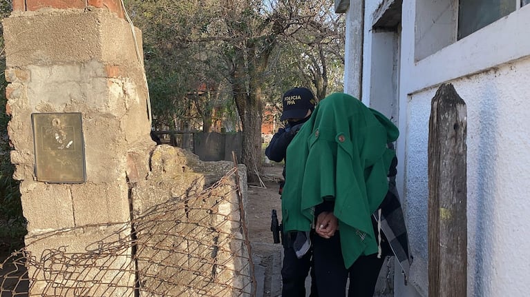 Madre e hijo detenidos por vender droga: ella tenía antecedentes y era una “referente narco”