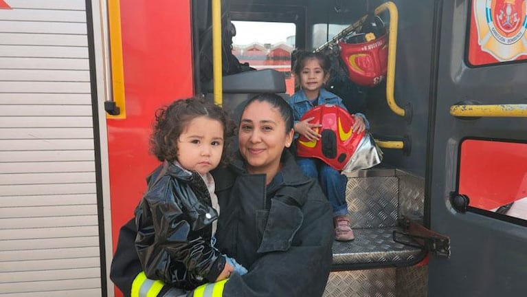Madres de alto riesgo: cómo es ser mamá y bombera al mismo tiempo