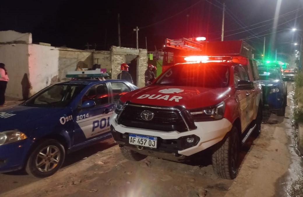 Madrugada dramática por el incendio de una casa en Córdoba capital.