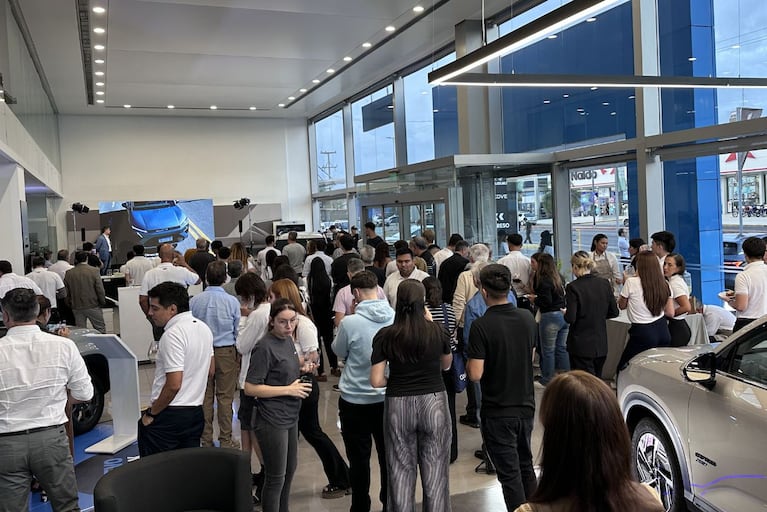 Maipú Chevrolet presentó su portfolio híbrido y eléctrico en una nueva edición del EV Day