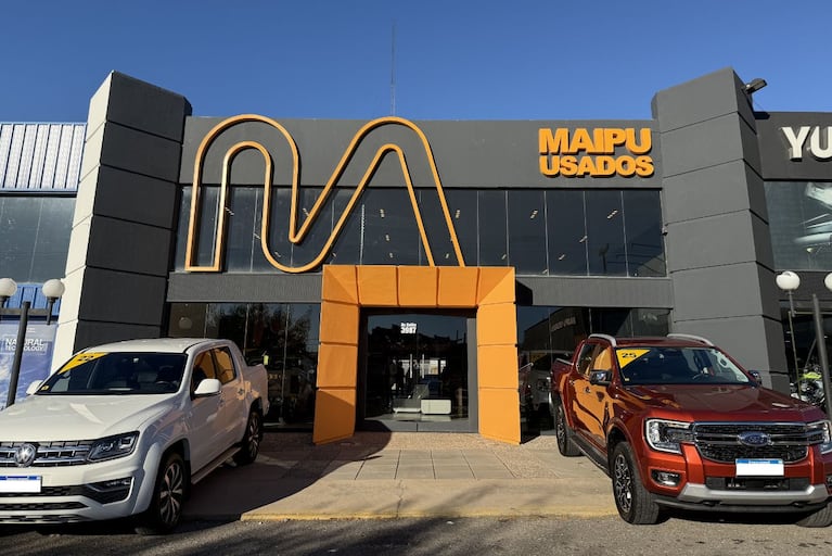 Maipú inaugura un nuevo salón de autos usados en Córdoba