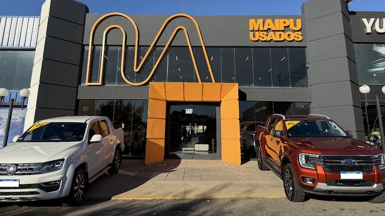 Maipú inaugura un nuevo salón de autos usados en Córdoba
