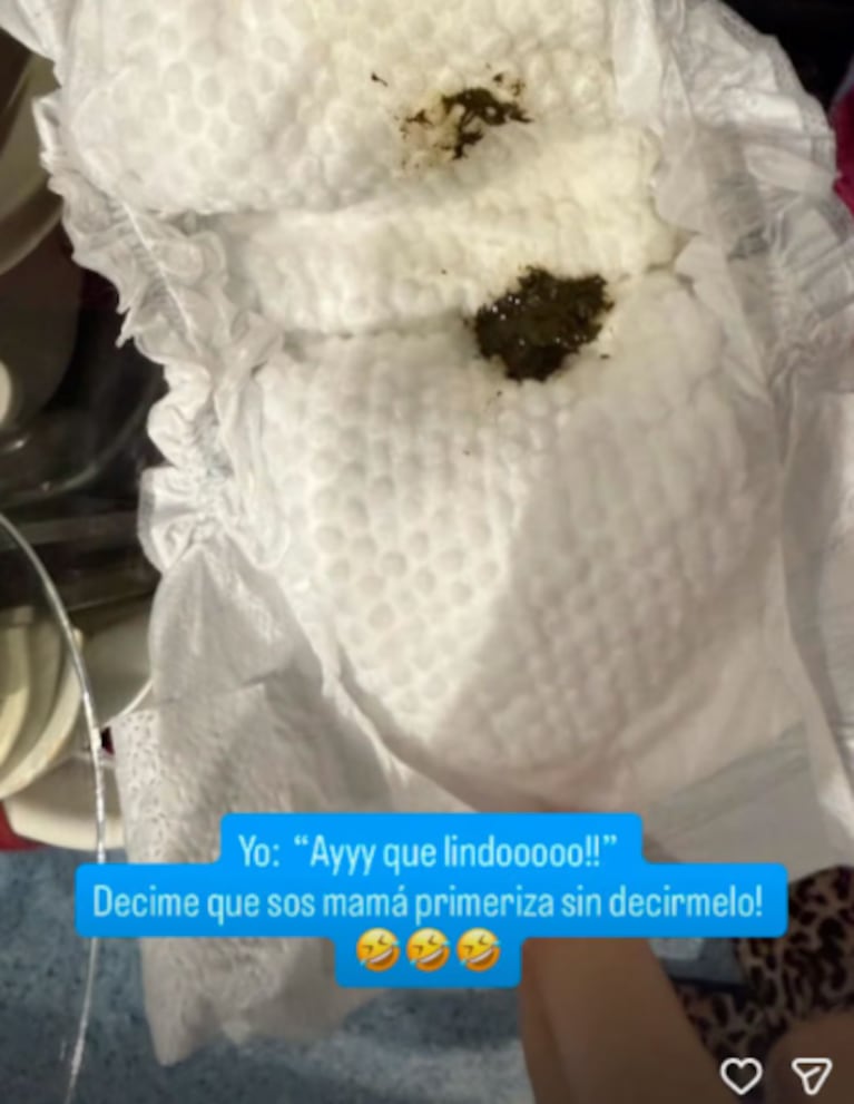 “Mamá primeriza”: la inesperada foto que publicó Rocío Marengo después del alta de su bebé