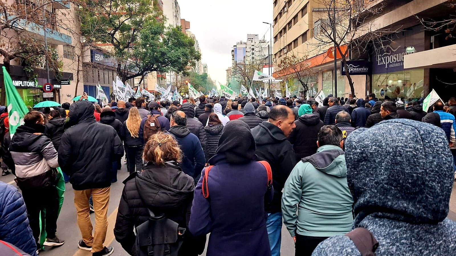 Manifestaciones afectan el tránsito en Córdoba capital este jueves.