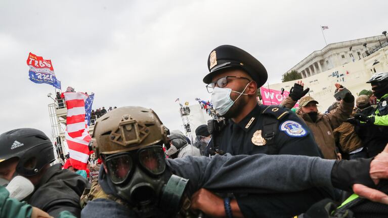 Manifestantes de Trump irrumpieron en el Congreso de Estados Unidos.