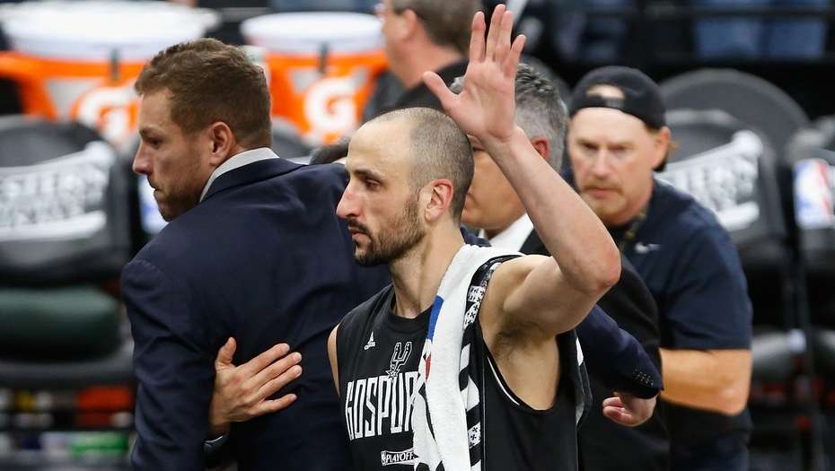 Manu Ginóbili fue ovacionado por todo el estadio. ¿Se quedará?