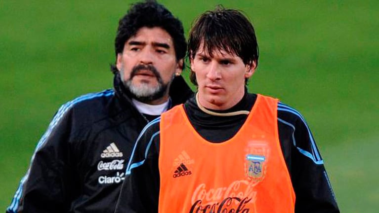 Maradona, cuando entrenaba a Messi en la Selección.