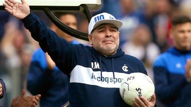 Maradona dejó de ser el DT de Gimnasia: los motivos de su salida