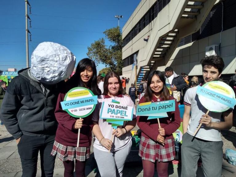 Maratón del Papel récord: señal de un cambio en la cultura del reciclaje