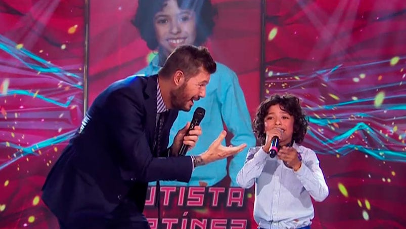 Marcelo Tinelli junto a Bautista Martínez, en plena imitación.