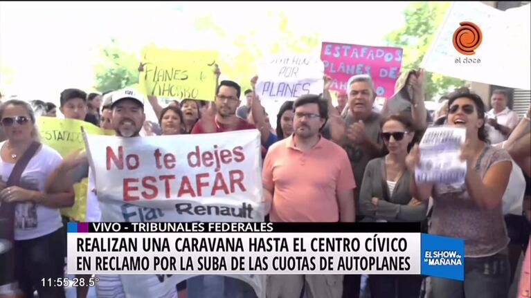 Marcha de vecinos por amuento de autoplanes