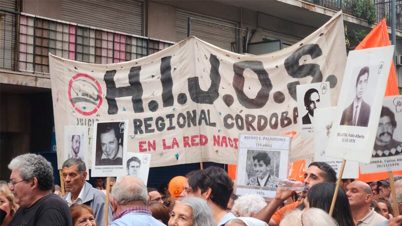 Marcha en Córdoba en el Día de la Memoria por la Verdad y la Justicia. Foto: Francisco Arias/El Doce.