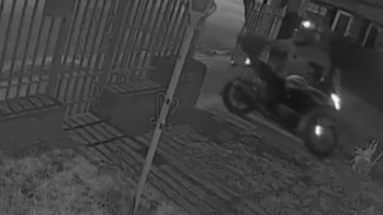 Marco salía a trabajar cuando fue interceptado por cuatro motochoros.