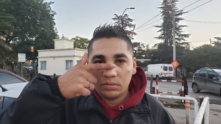 Marcos Corvalán pide ayuda para identificar al hombre que le pegó.