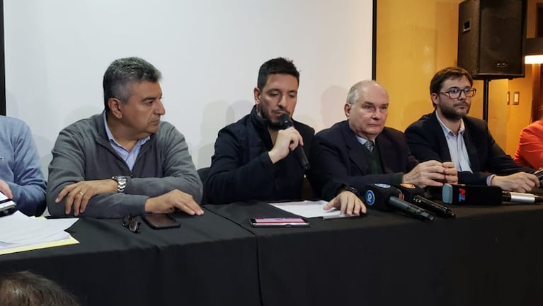 Marcos Ferrer encabezó la conferencia de prensa. Foto: Néstor Ghino / ElDoce.