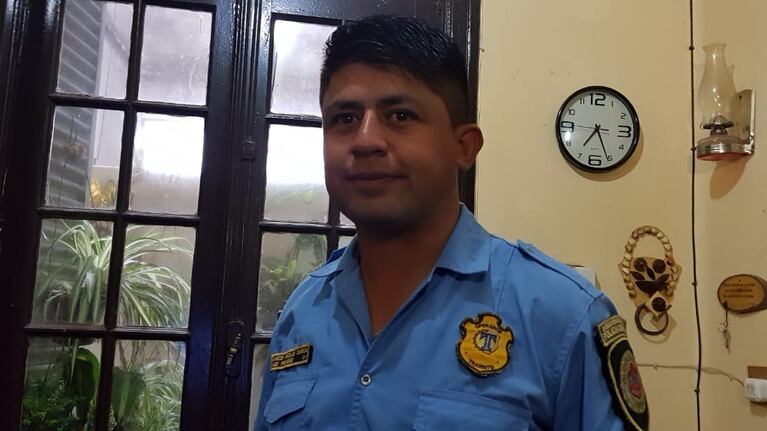 Marcos Sarría recupero la sonrisa cuando el niño volvió a respirar.