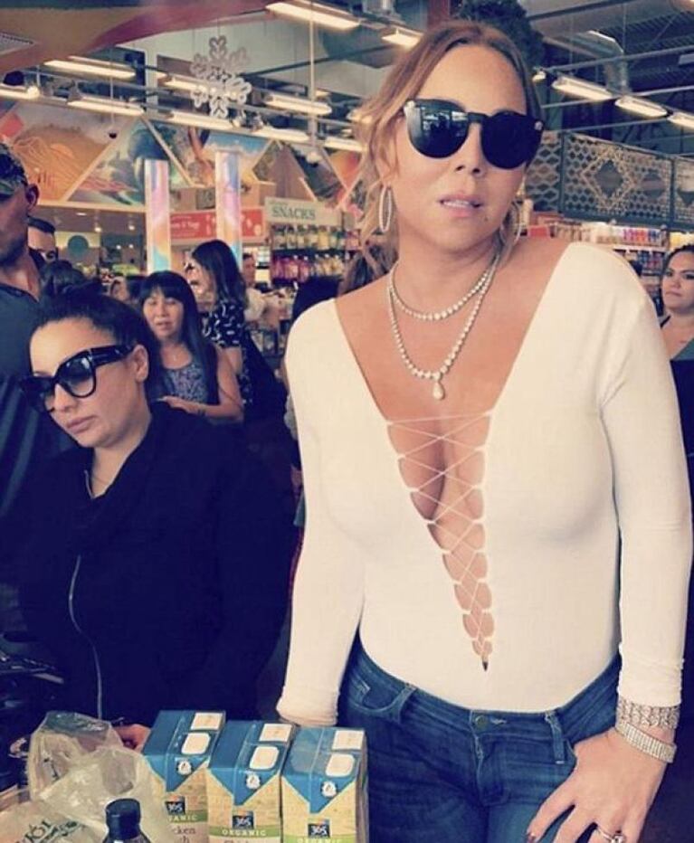 Mariah Carey fue de compras al supermercado en Hawaii