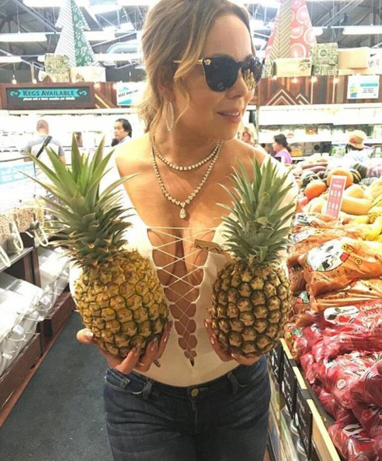 Mariah Carey fue de compras al supermercado en Hawaii