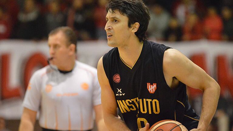 Mariano Byró fue la principal vía ofensiva para Instituto. Foto: Lucio Casalla / Archivo ElDoce.tv.