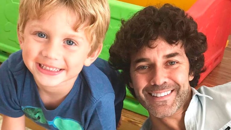 Mariano Martínez y su hijo Milo disfrutando de momentos en familia.